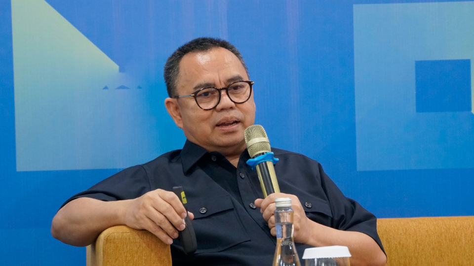Mantan Menteri ESDM Surdiman Said Diperiksa Kejagung Perihal Korupsi Minyak Mentah.