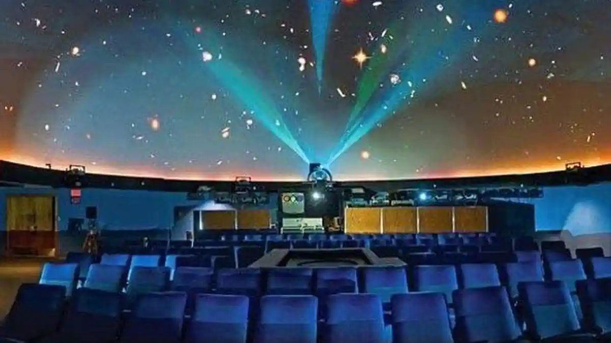 Planetarium Jakarta Telah di Buka. Ini Jadwal dan Harga Tiketnya.